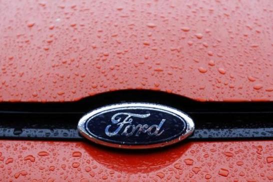 Ford, Toyota ally to counter Silicon Valley in dashboard war
